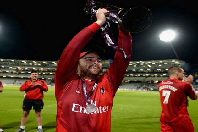 Stephen Parry leaves Lancashire after 16-year stint at club