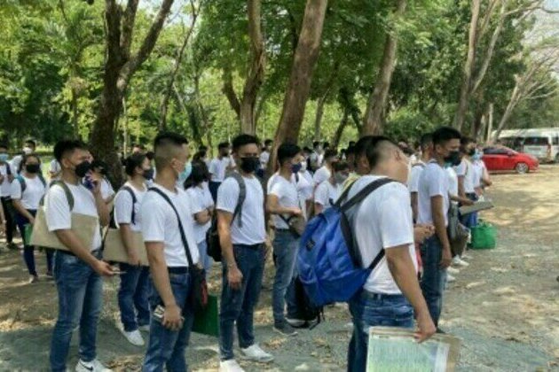 1.8K applicants sign up with PH Army in recruitment caravan