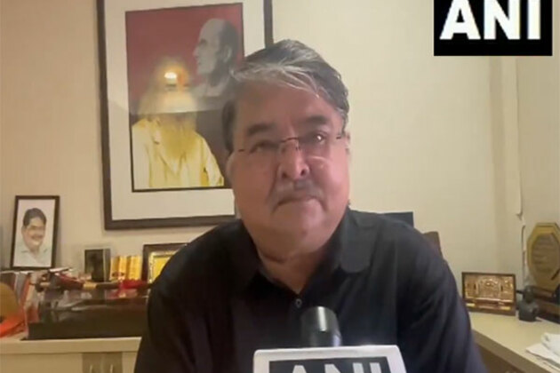 "SC has done right thing" Savarkar's grand nephew on apex court pulling up Rahul Gandhi