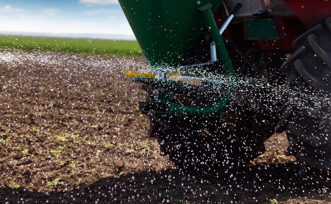 Government unveils proposals for tackling fertiliser pollution 