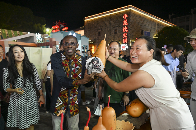 CHINA-JIANGXI-FUZHOU-INT'L SYMPOSIUM-FOLKLORE PROTECTION (CN)