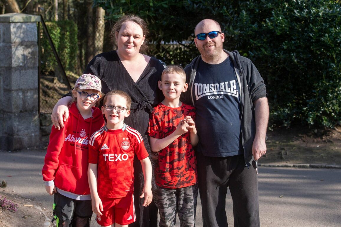 GALLERY- Aboyne sizzles as Scotland basks in spring sunshine