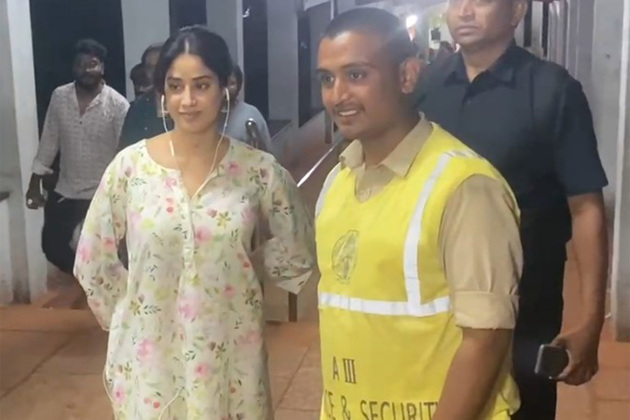 Janhvi Kapoor arrives at Tirumala temple barefoot on her birthday