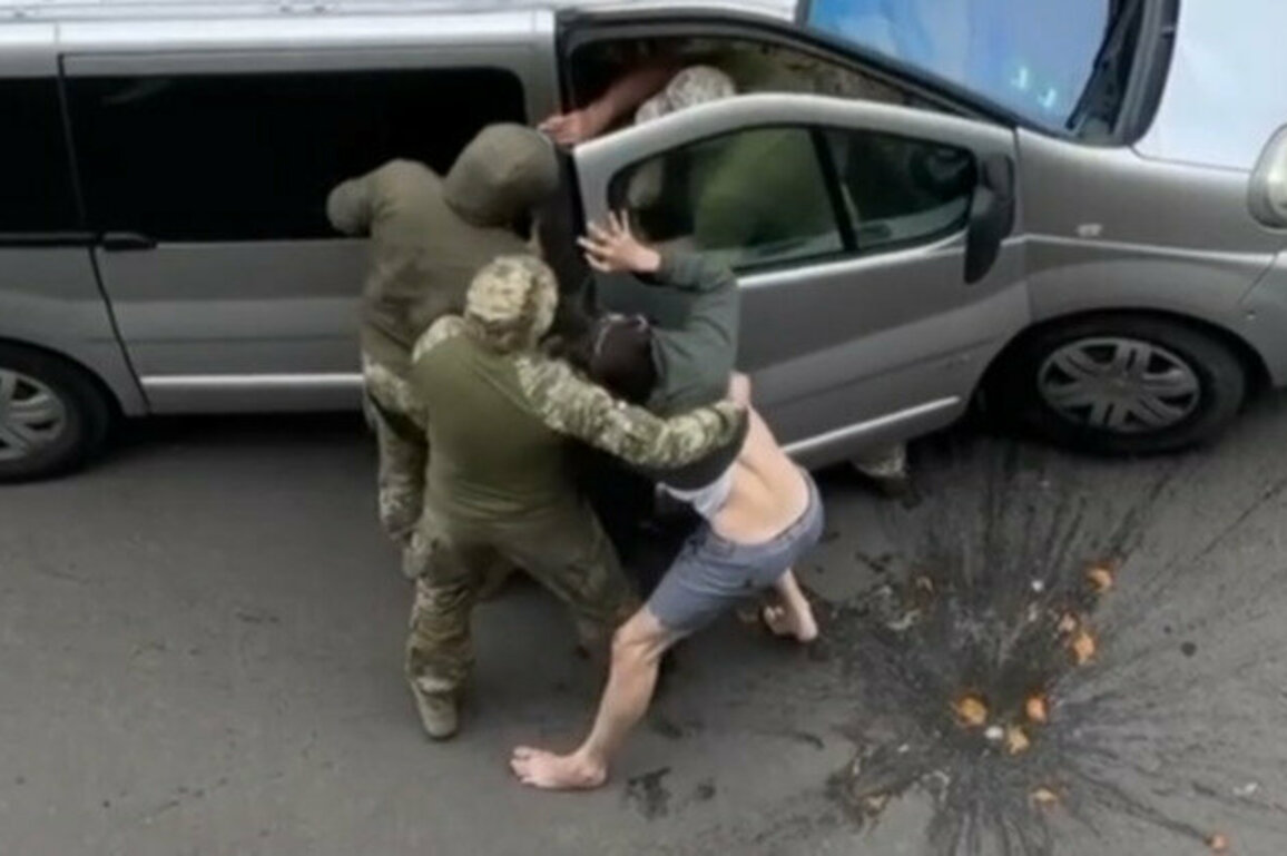 Jar of pickles saves Ukrainian man from forced mobilization 