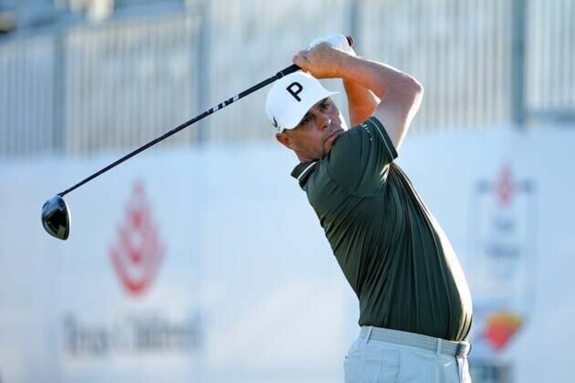 Gary Woodland takes lead at Texas Children's Houston Open