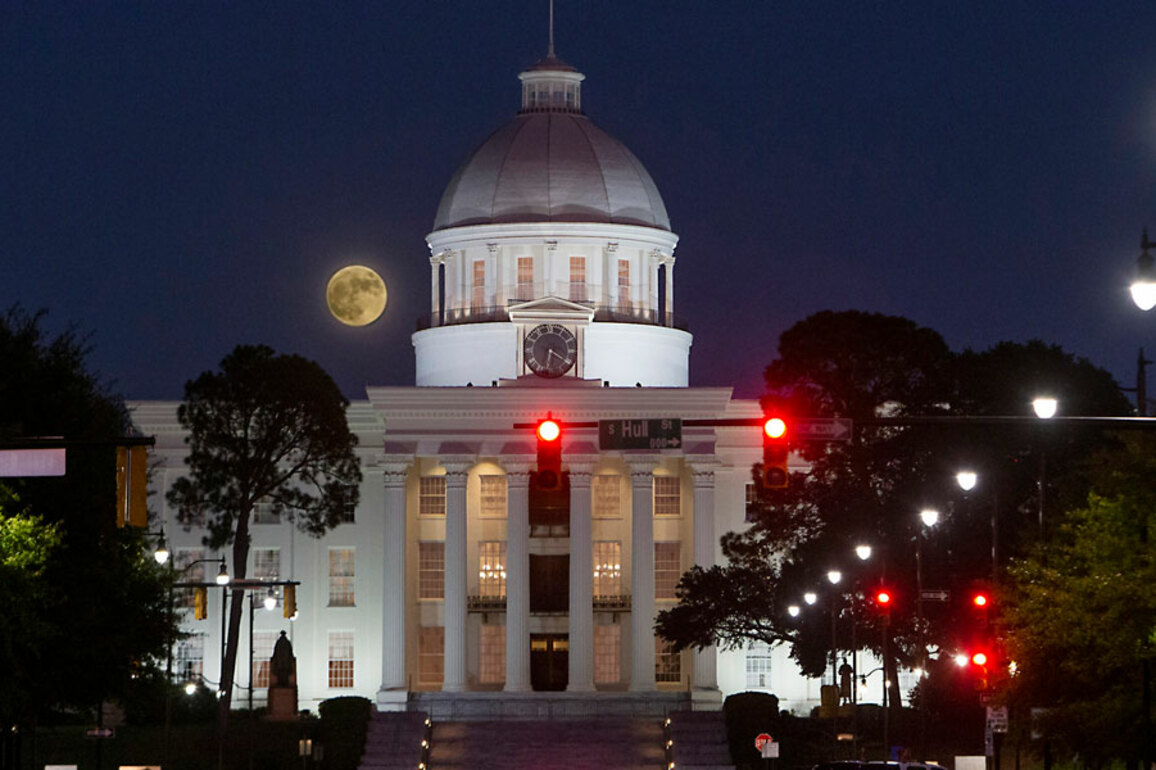 Alabama lawmakers weigh future of overtime tax exemption as deadline nears