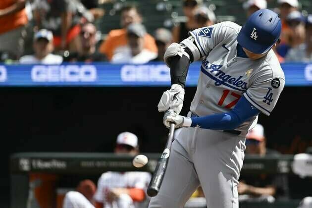 Shohei Ohtani homers twice as Dodgers avoid another letdown vs. Orioles
