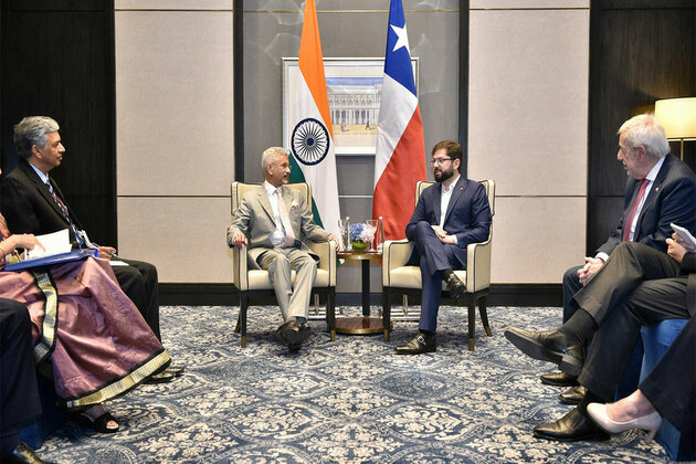 Chilean President Boric meets EAM Jaishankar, pays homage to Mahatma Gandhi at Raj Ghat