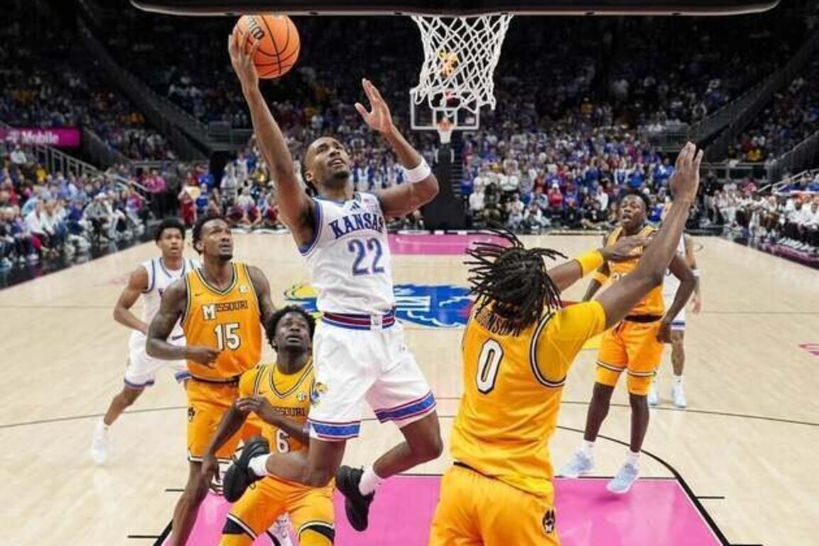 Darryn Peterson's status uncertain as No. 17 Kansas awaits Towson