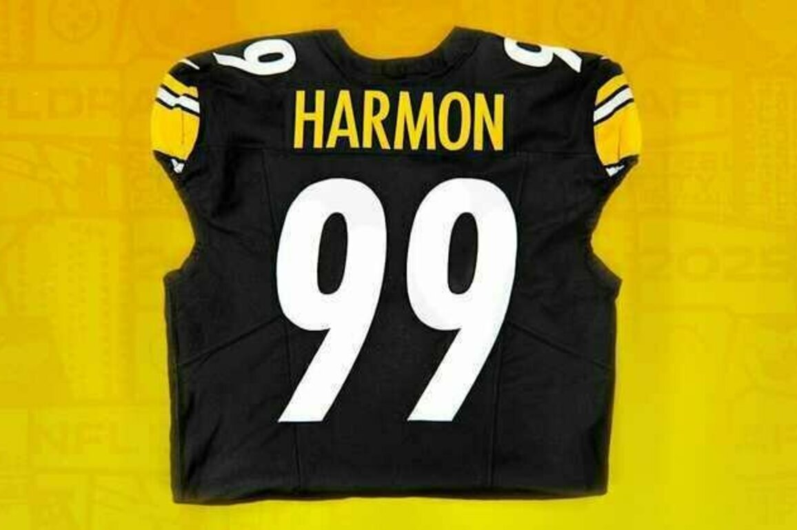 Harmon selects his jersey number