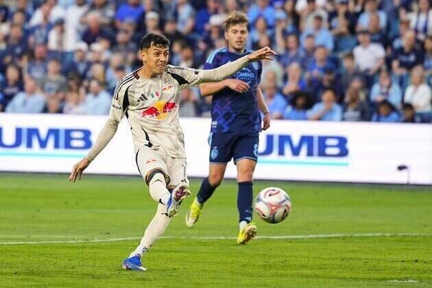 Jorge Ruvalcaba records a brace as Red Bulls edge Sporting KC