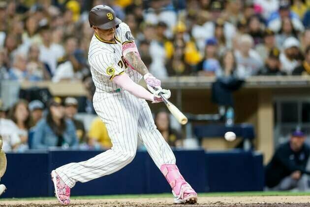Padres slug 4 homers, overpower struggling Rockies
