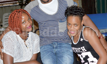Kitooke ng’ali n’abamu ku bayimbi be. Kitooke ng’ali n’abamu ku bayimbi be.