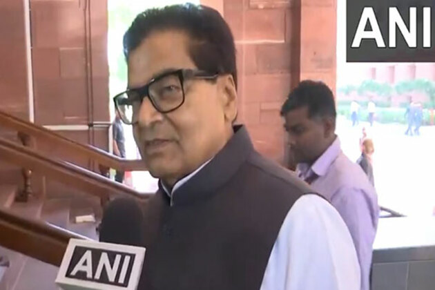Government intends to give land to industrialists: SP's Ram Gopal Yadav opposes Waqf Bill