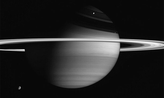 Study hints at alien life on Saturn's moon Study hints at alien life on Saturn's moon