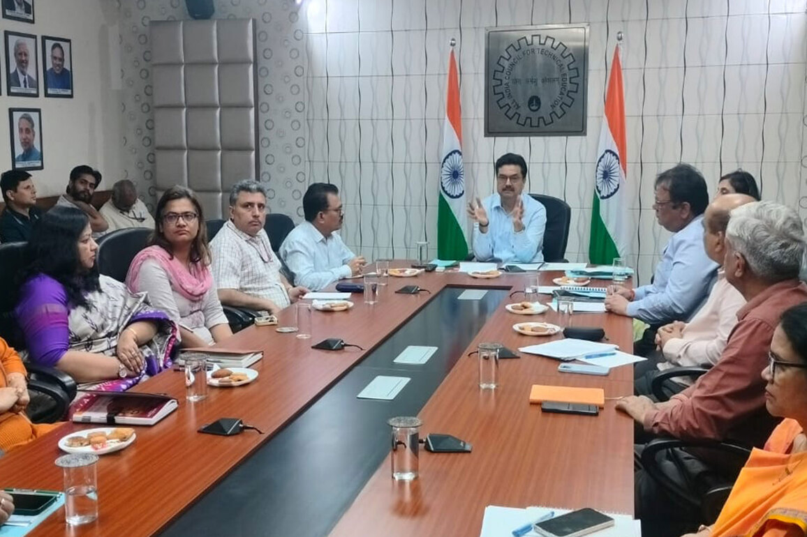 AICTE launches 500 offline ATAL faculty development programs