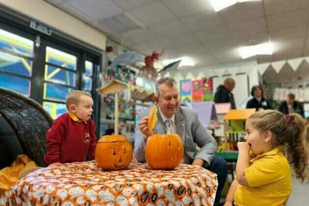School Pollinator Scheme has Belfast buzzing