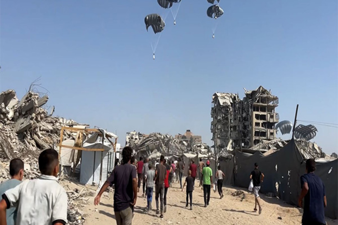 UAE carries out 72nd airdrop of aid over Gaza Strip