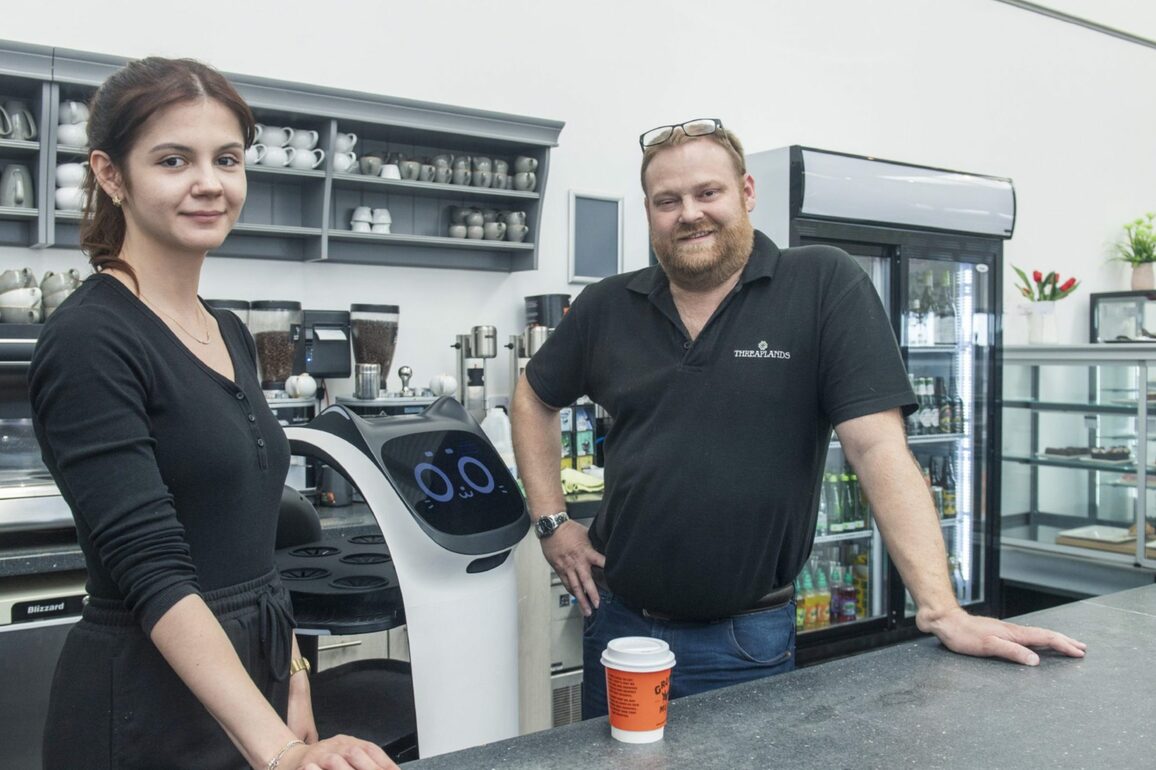 Threaplands- Why garden centre is trialling a service robot