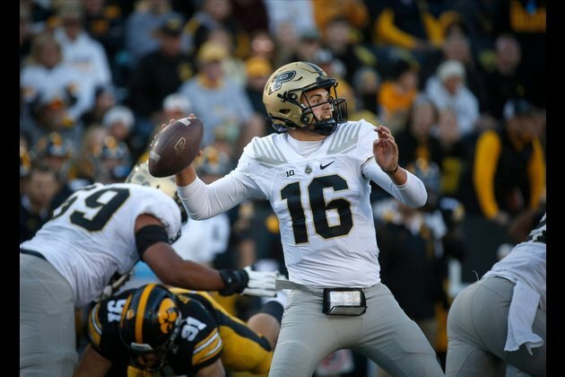 Top 25 roundup: Purdue shocks No. 2 Iowa