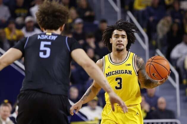 No. 2 Michigan blasts Villanova for another lopsided win