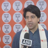 Shehzad Poonawalla demands proof from Abhishek Banerjee over Vice-Presidential poll allegations