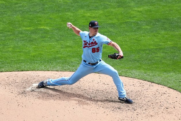 Report: Mets agree to deal with RHP May