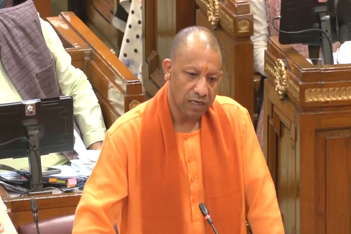 "Shed tears on Gaza, not a word on Bangladesh...": Yogi Adityanath accuses opposition of appeasement politics