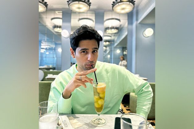 Sidharth Malhotra has some "lime" mantra for fans, check out