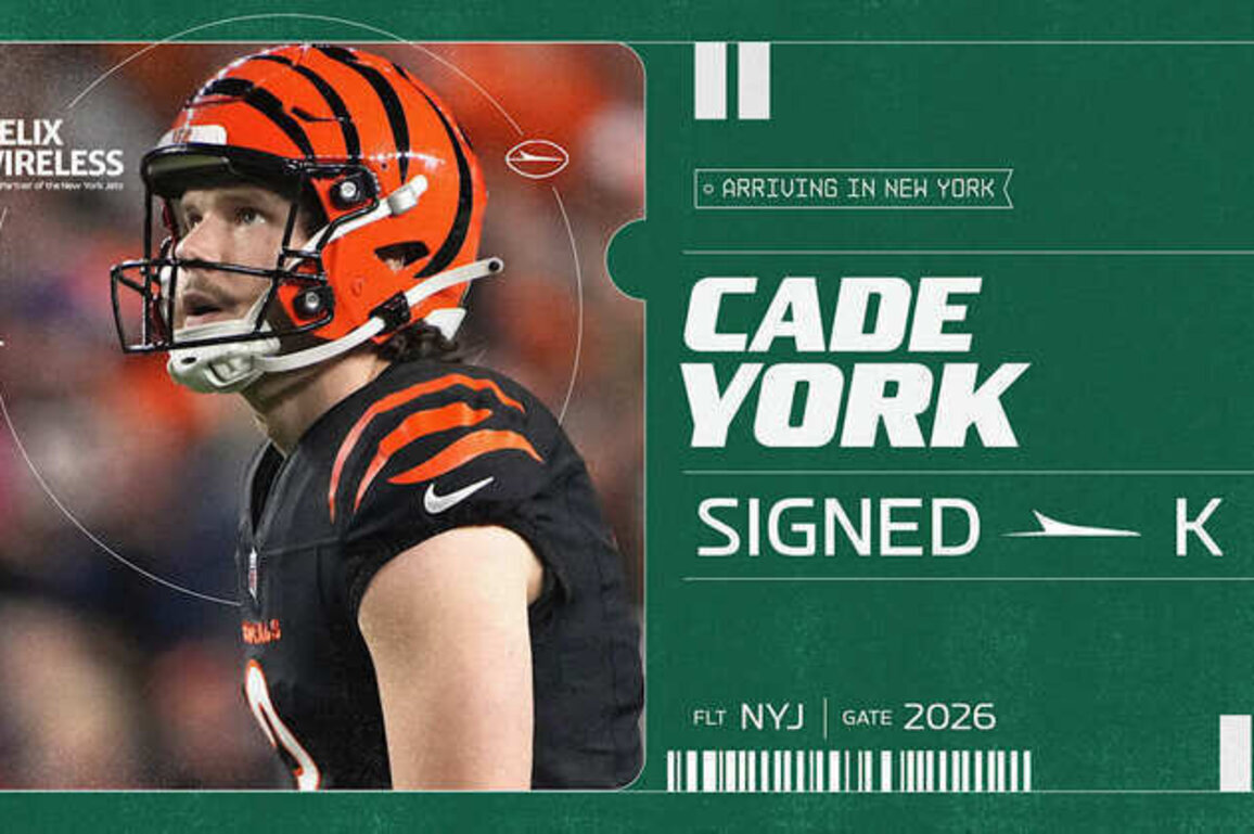 Jets Sign K Cade York