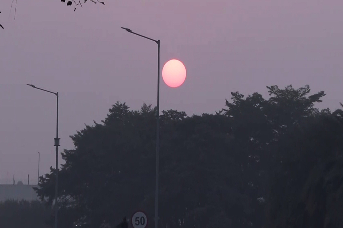 Delhi's air quality turns 'severe' as AQI reading soars to 435