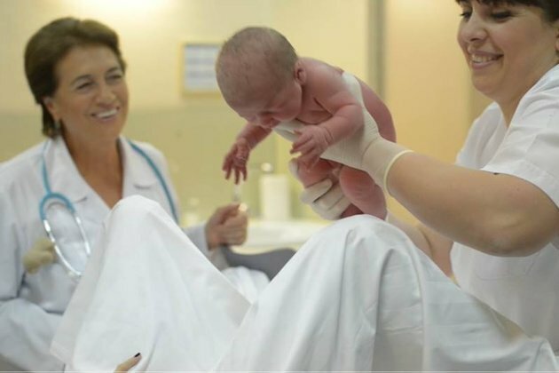 Parents struggle to reach newborn surrogates in Georgia
