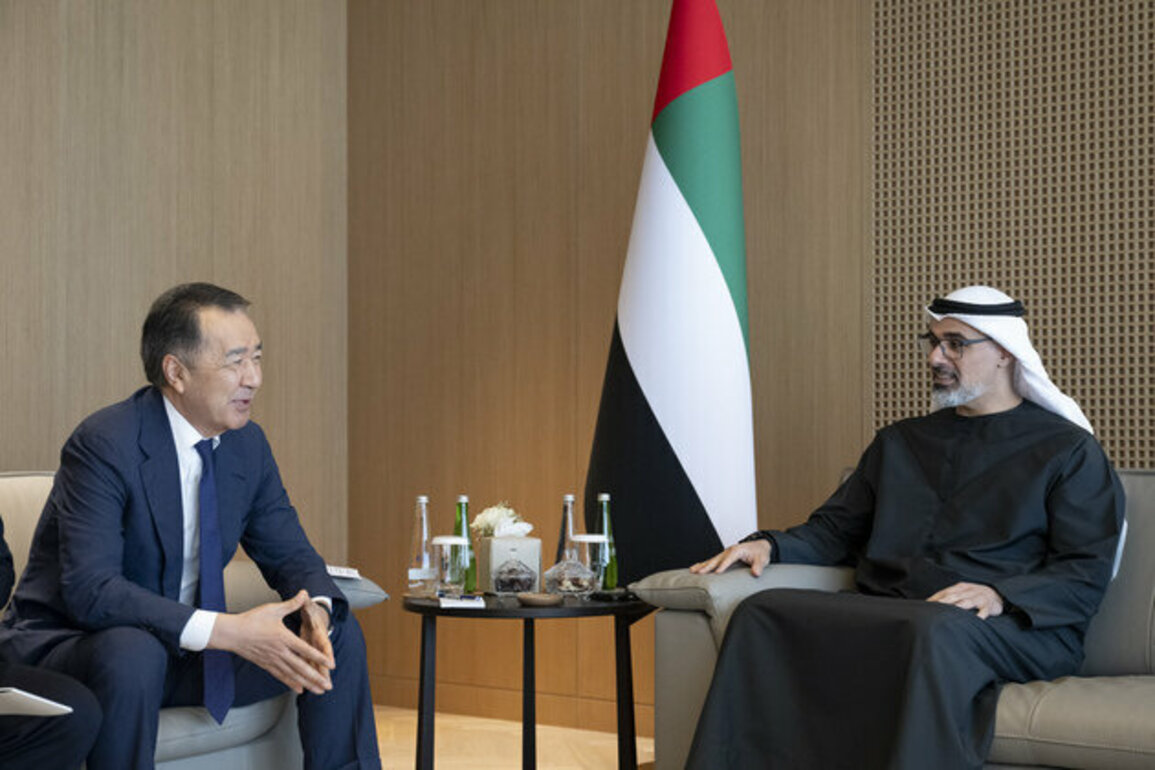 Khaled bin Mohamed bin Zayed meets Chairman of Eurasian Economic Commission Board