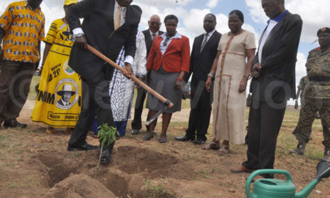Museveni launches construction of Soroti fruit factory Museveni launches construction of Soroti fruit factory