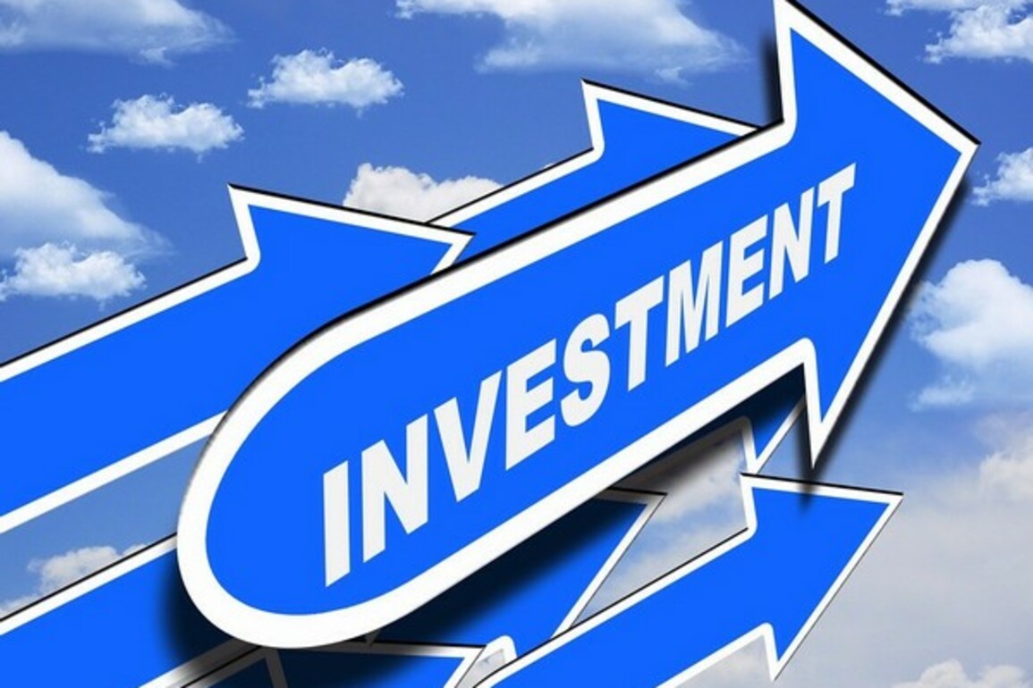 Investments in renewables, roads and real estate to touch Rs 17.5 lakh crore in two fiscals: Crisil