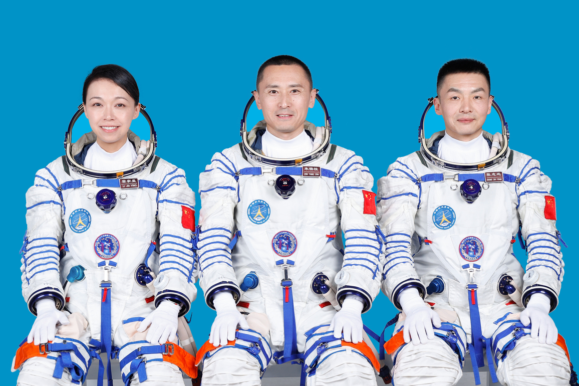 Photo Flash | China unveils Shenzhou-23 crew for space station mission