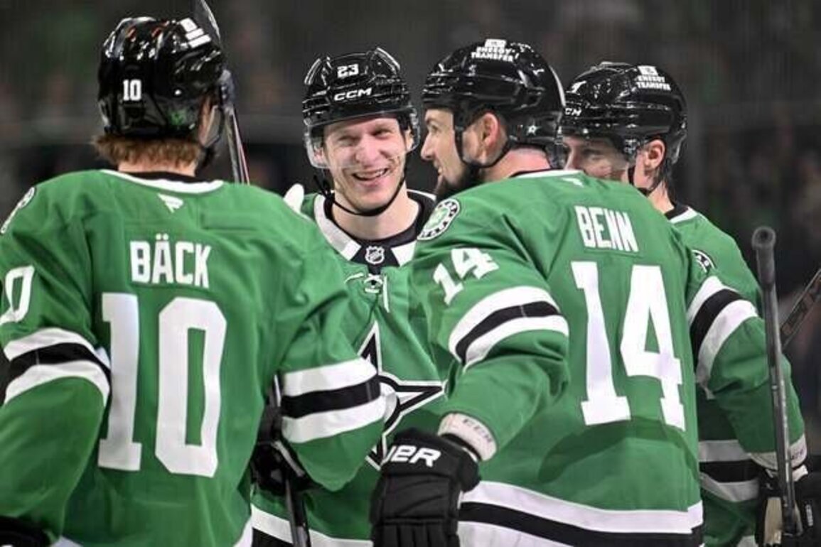 Stars exchange fortunes with Bruins in blowout victory