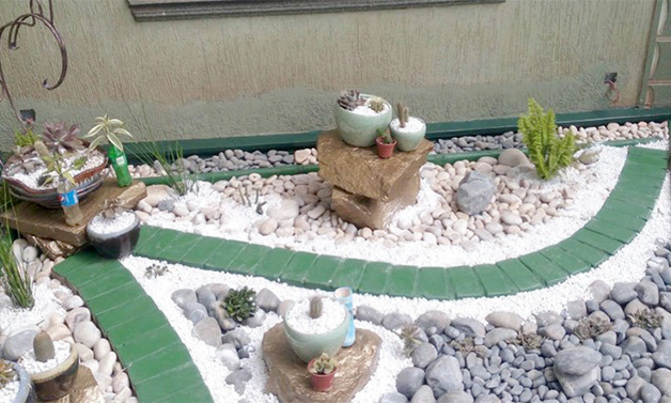 Make awesome planters from recycled materials Make awesome planters from recycled materials