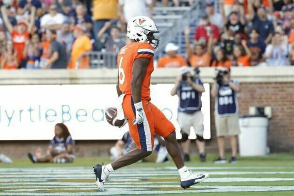 Cam Ross, Virginia get off to hot start, dominate Coastal Carolina