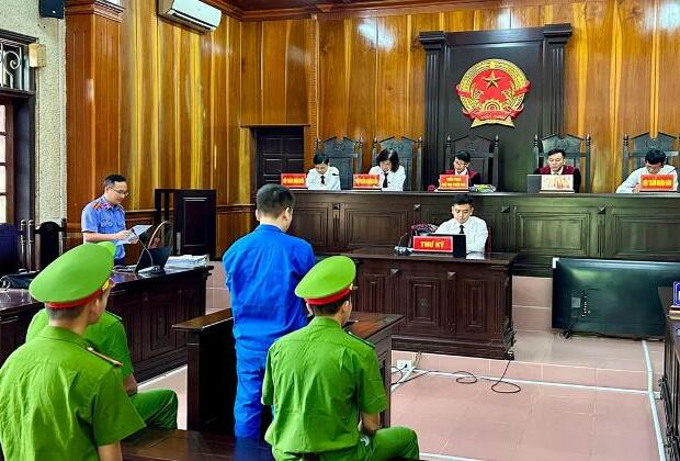 Vietnamese billionaire gets 21 years jail for defrauding stockholders