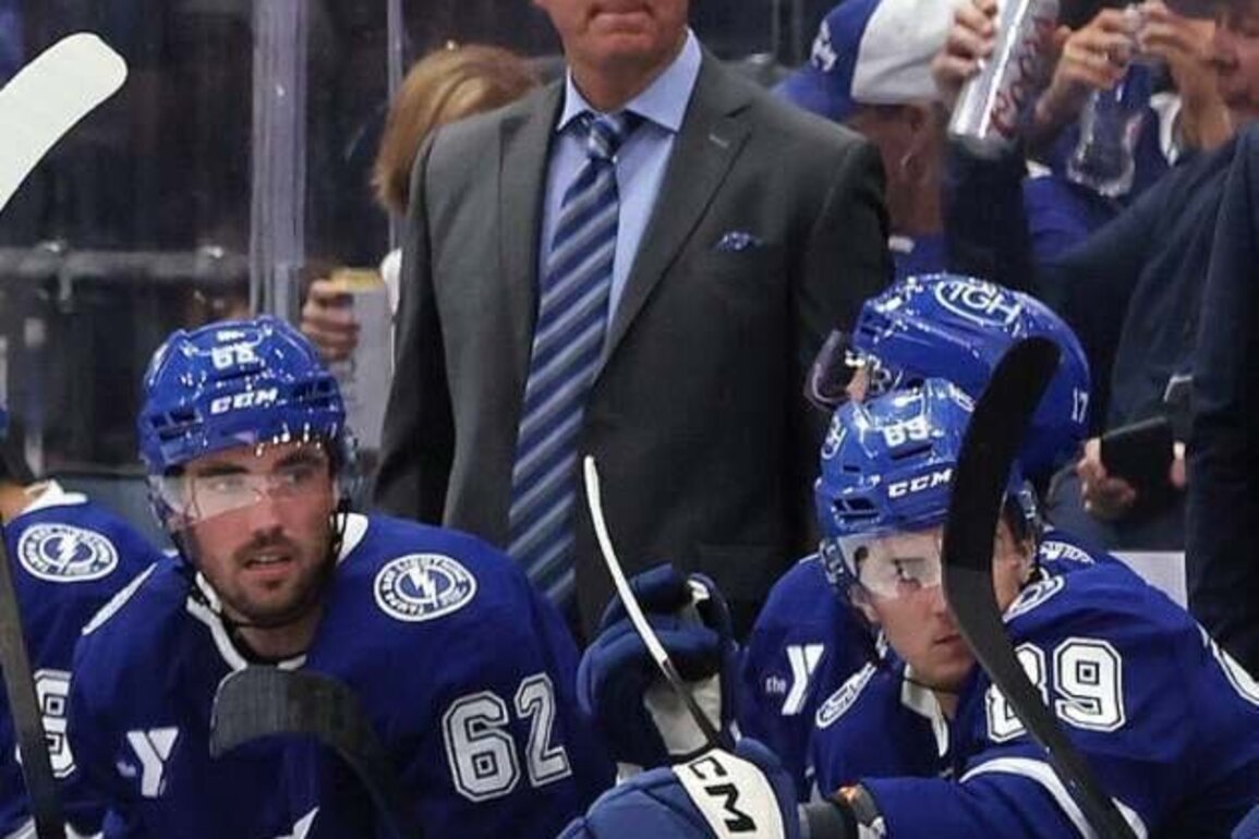 Lightning blow 3-goal lead, edge Canadiens in shootout