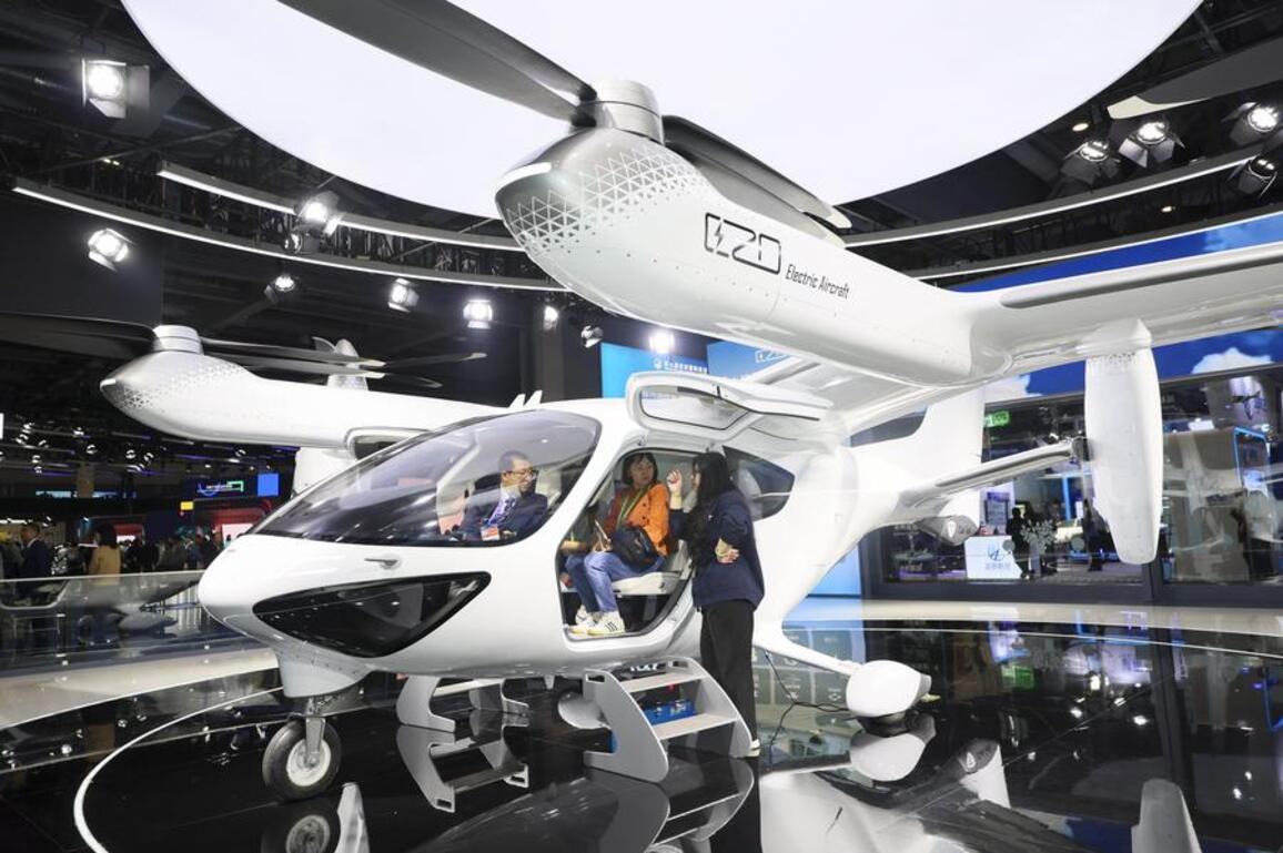 Economy&Life | New mobility products showcased at 8th CIIE
