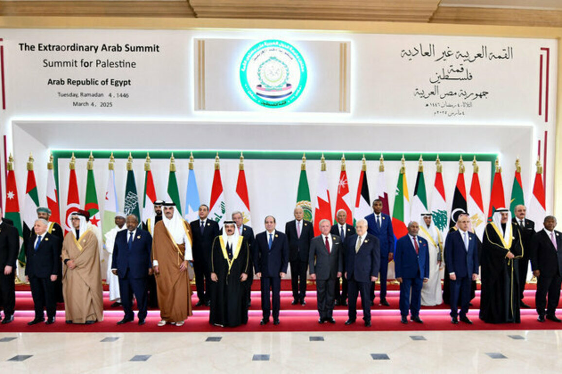 Extraordinary Arab Summit approves Egypt's Gaza early recovery, reconstruction plan
