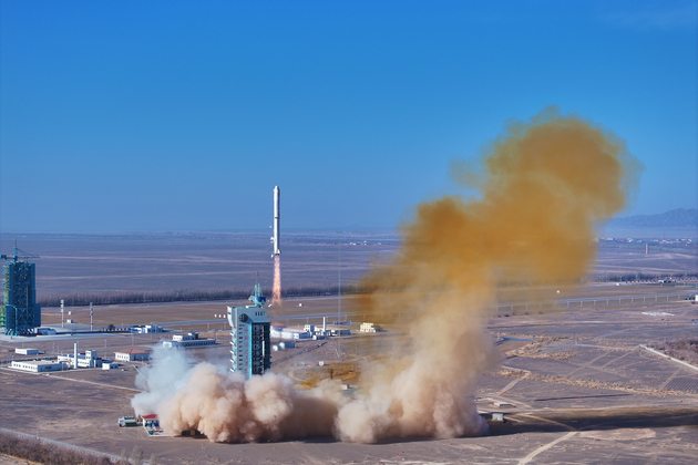 Photo Flash | China launches satellite for Algeria