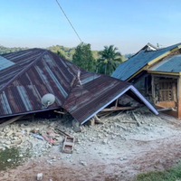 Death toll in Indonesian earthquakes mounts; homes damaged in Spanish tremors