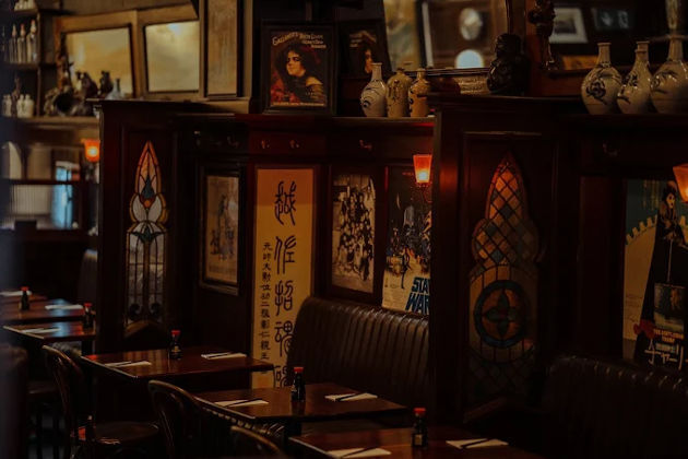 Dublin restaurant faces legal action for loud music, patrons protest
