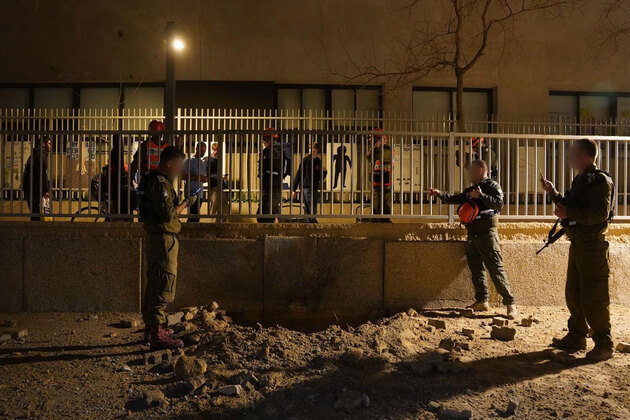 Iranian ballistic missile attack kills man, woman in central Israel