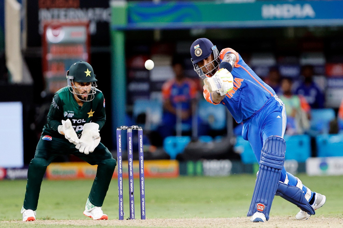 Pycroft informed of 'no handshake' four minutes before Ind-Pak toss
