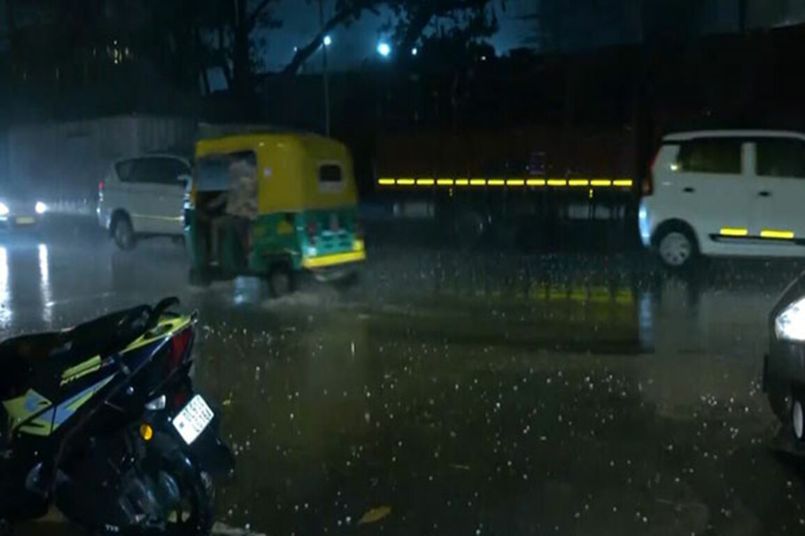 Red alert issued for Delhi-NCR as thunderstorm expected today