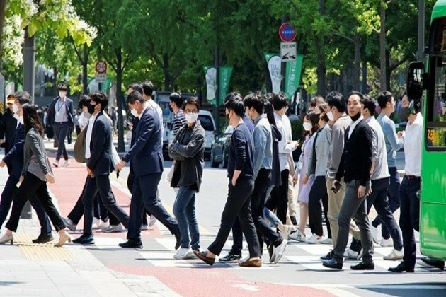 North Korea reports over 18,000 COVID-19 cases, 8 fatalities